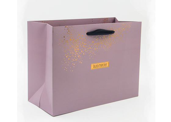 calidad Bolsas de papel de sellado calientes personalizadas del boutique del oro con las manijas negras de la cinta fábrica